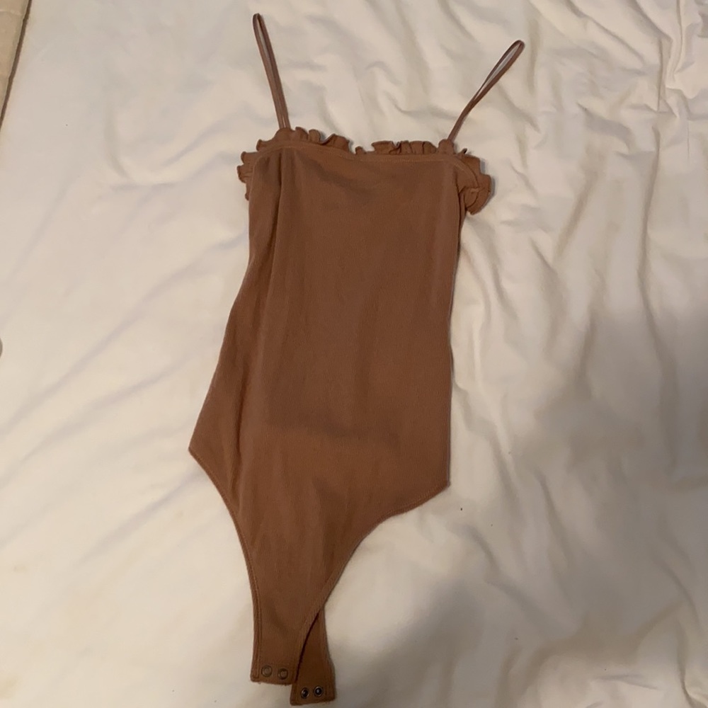 Abercrombie Ruffle Bodysuit - Picture 2 of 4